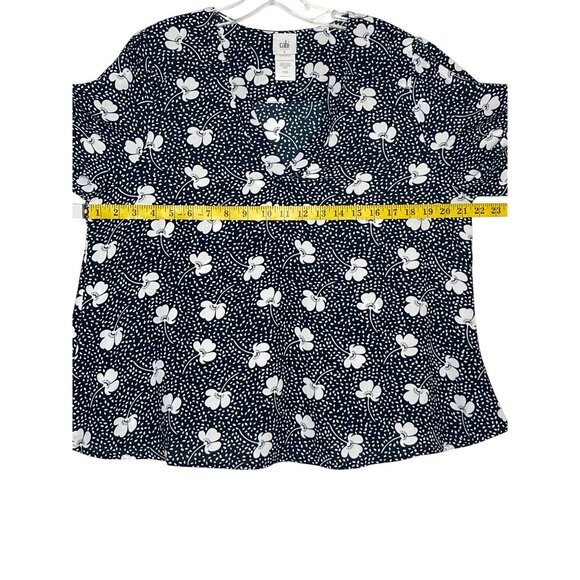Cabi Blue Floral V-Neck Blouse Short Sleeves Dotted Print Lightweight Top Size L - Picture 7 of 11